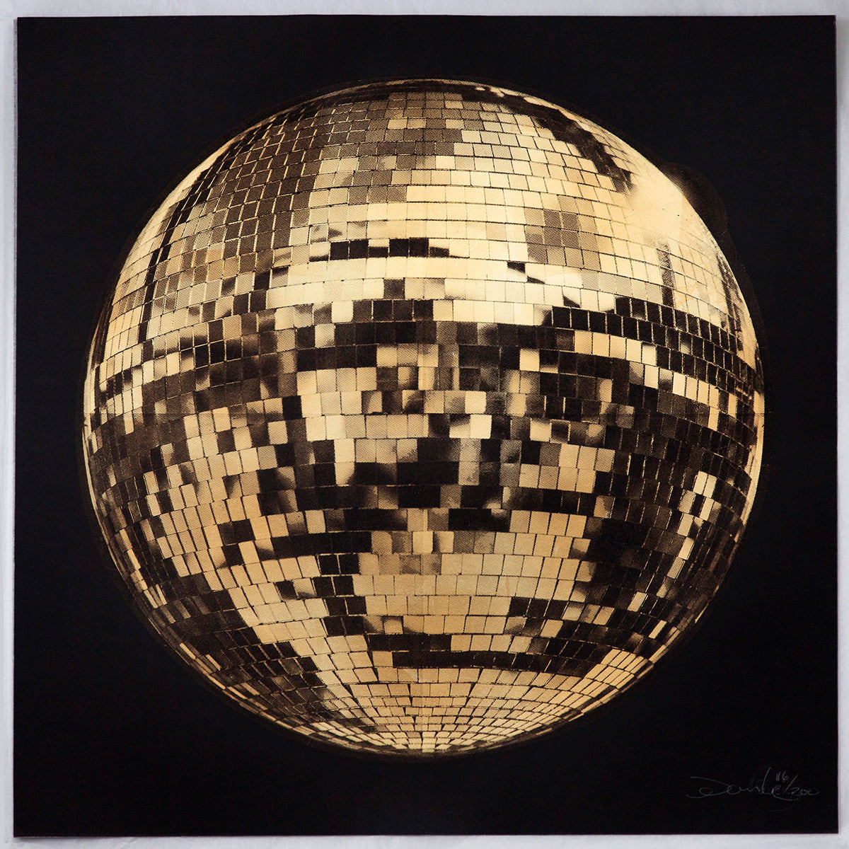 Mirrorball